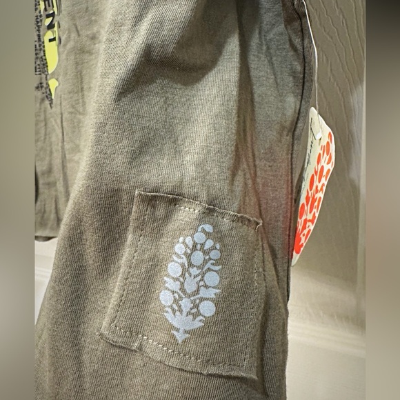 NWT FREE PEOPLE Movement Olive Graphic Tee - Picture 3 of 7